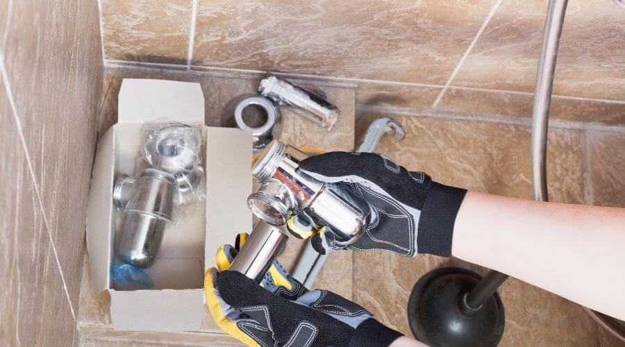 Expert Emergency Roof Repairs services in Beeville, TX